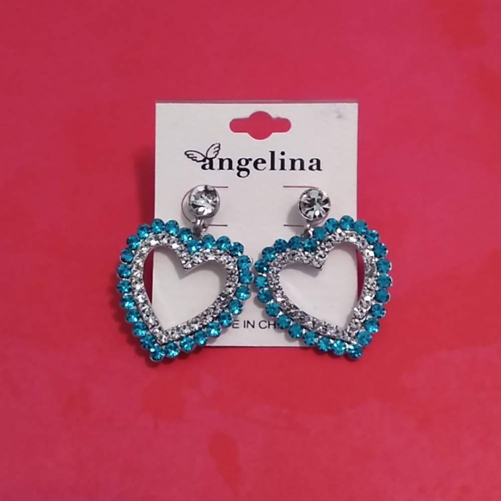 Beautiful Heart Earrings with Rhinestones
